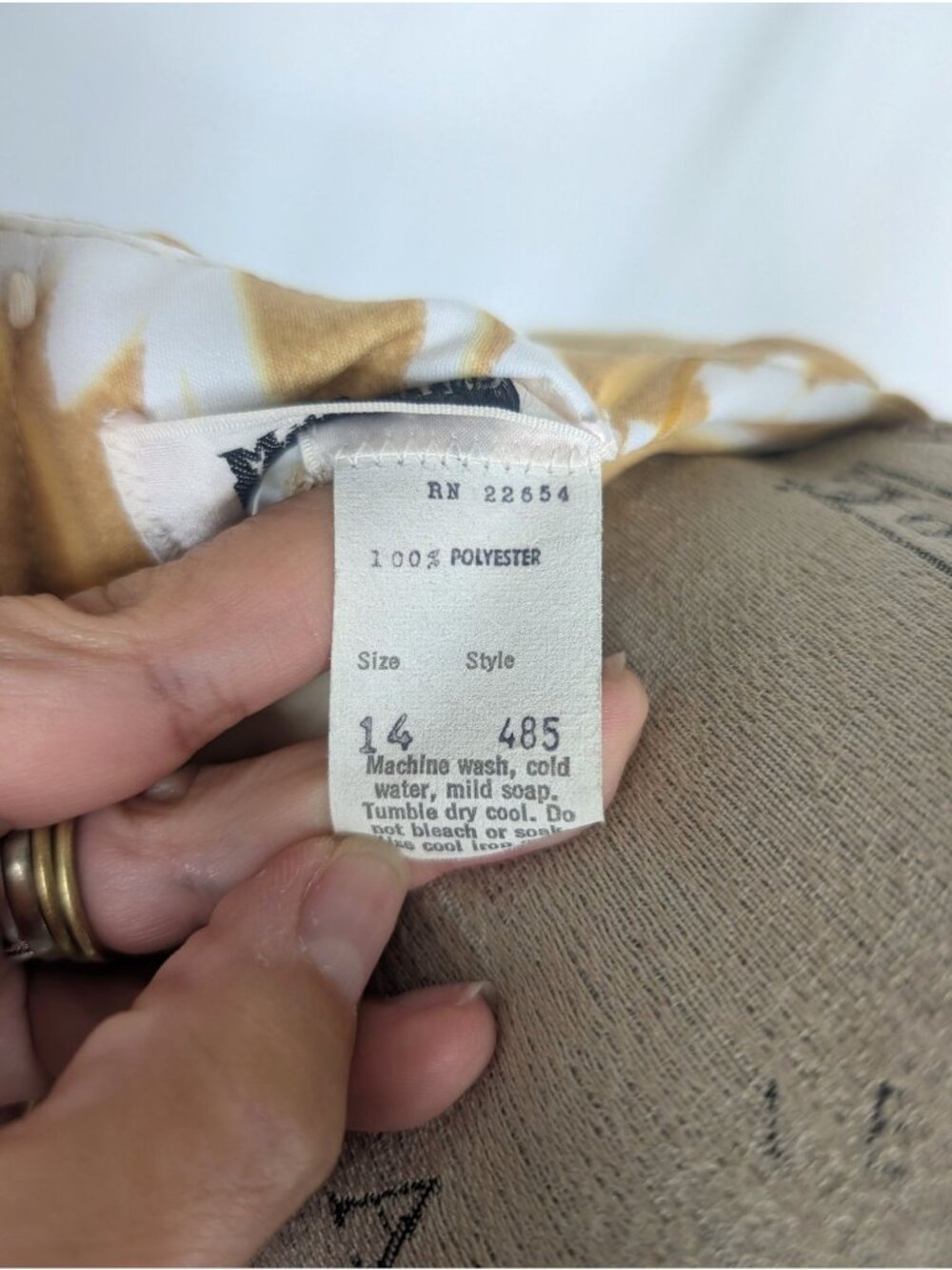 Vintage 60s Hawaiian Maxi Dress Medium Malama Tan Yellow - Picture 9 of 10